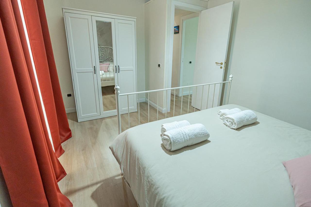 Casa Vacanze Decumano 18 Napoli Bagian luar foto