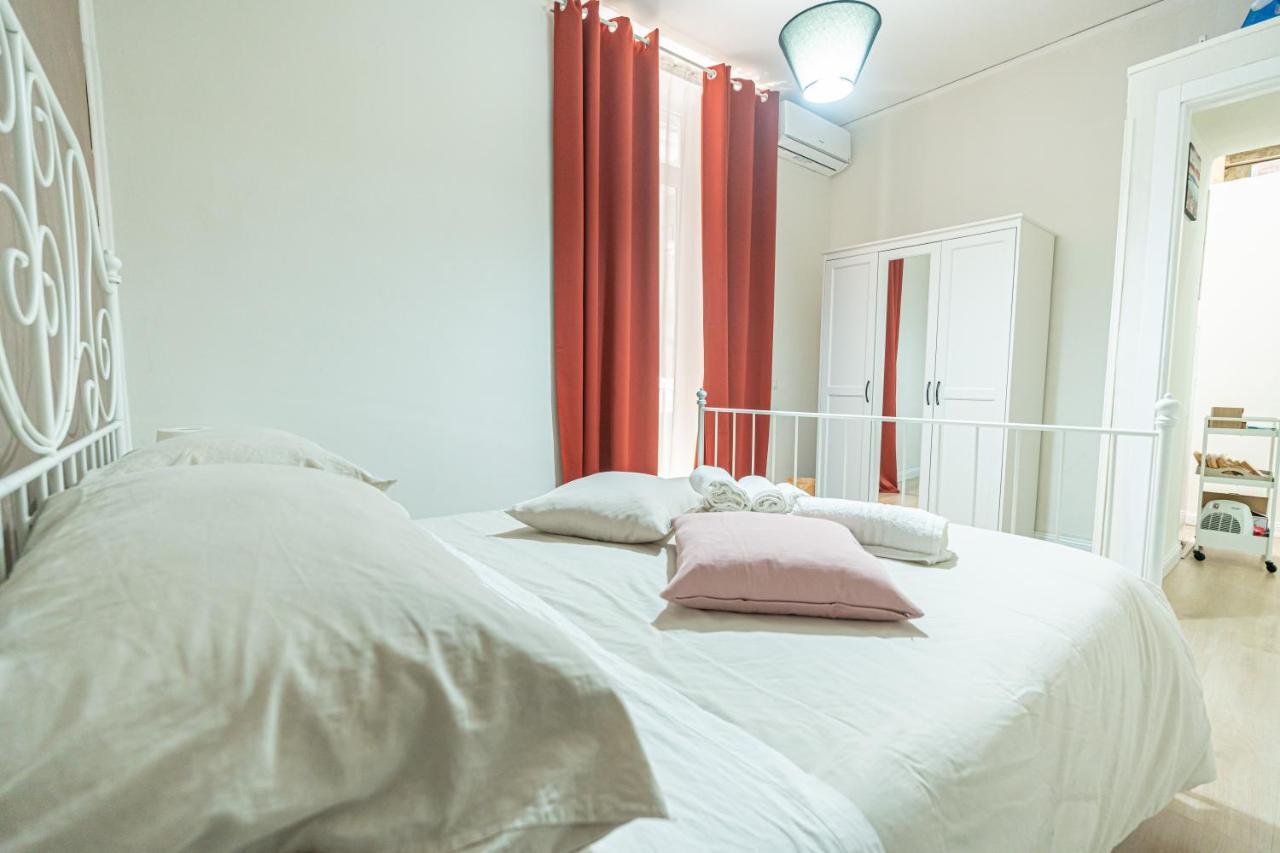 Casa Vacanze Decumano 18 Napoli Bagian luar foto
